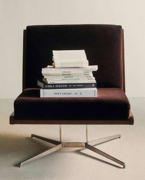 Zara Home — Fauteuil en bois et velours