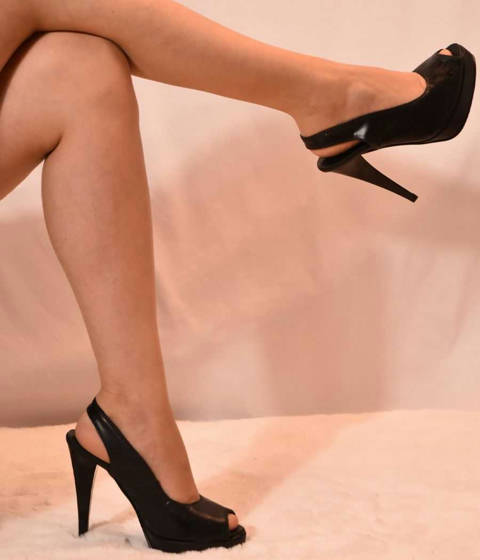 Atelier Europa Design — Sandales Latex Noir à Plateforme : L'Infinie Ascension