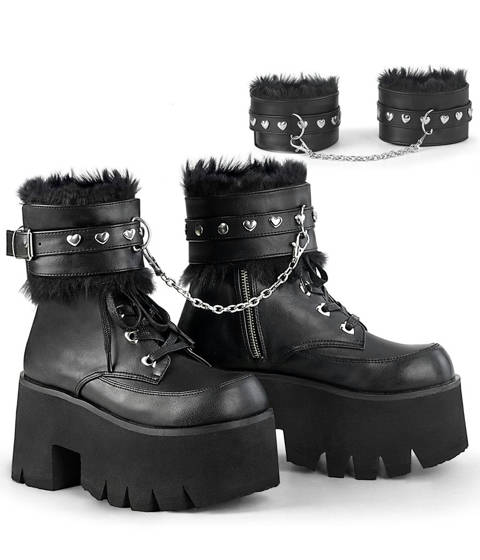 DEMONIA Cult — Bottines gothiques noires à plateforme, cœurs et chaînes