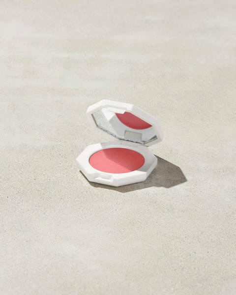 Fenty Beauty — Cheeks Out Freestyle Cream Blush — Petal Poppin
