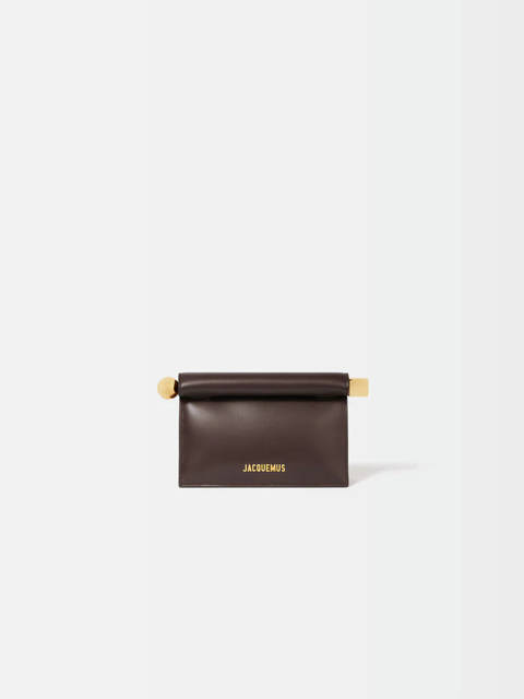 Jacquemus — La petite pochette Rond Carré