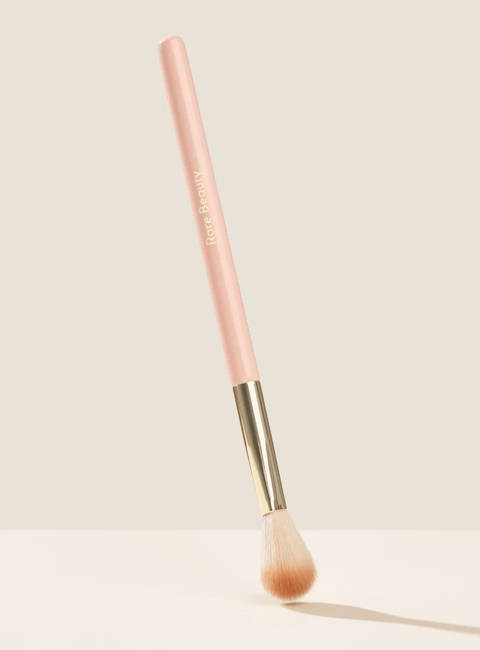 Rare Beauty — Positive Light Precision Highlighter Brush