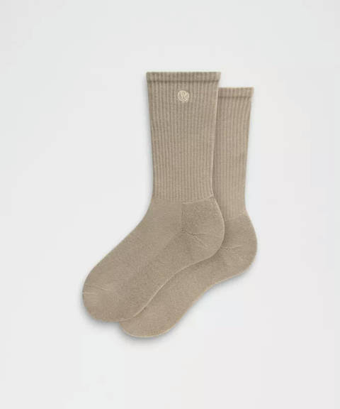 Lululemon — Unisex Daily Essential Crew Socks
