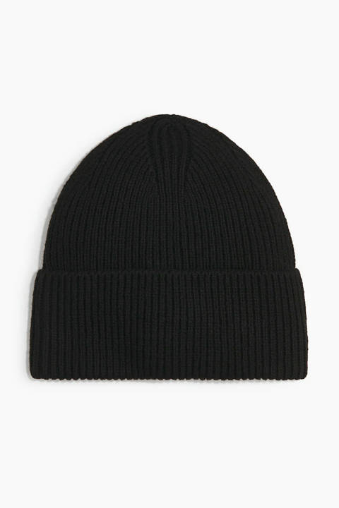H&M — Bonnet en maille côtelée