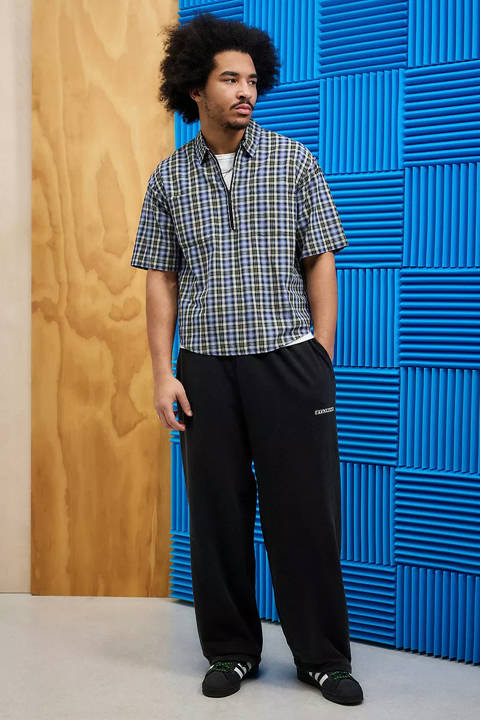 Urban Outfitters — iets frans... Joggeurs baggy noirs Harri