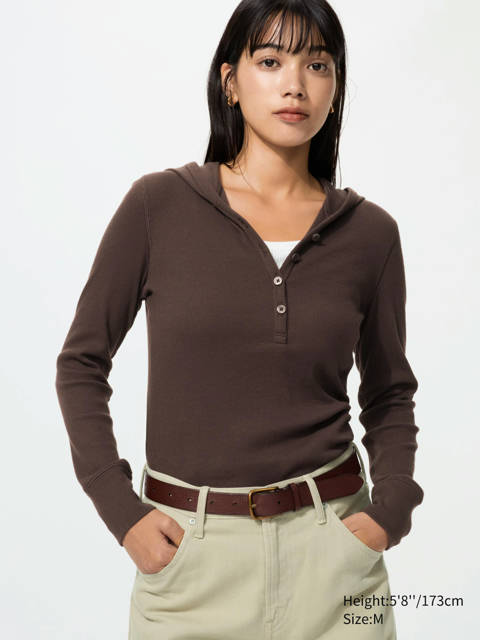 Uniqlo — T-shirt à capuche (Manches longues)