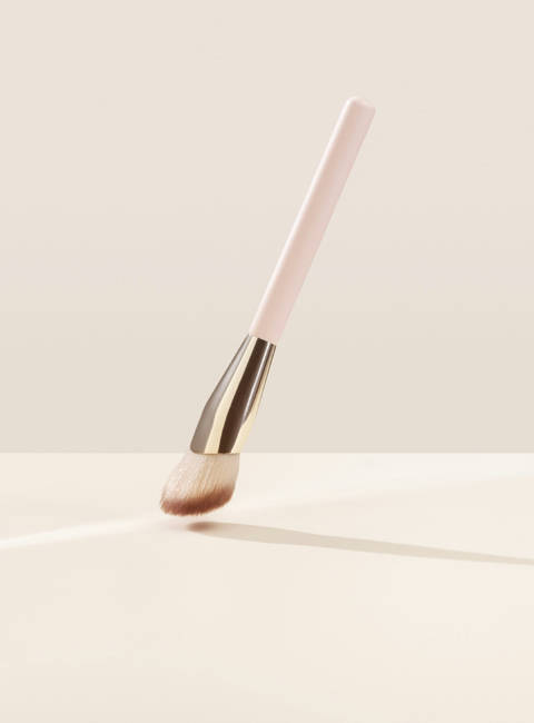 Rare Beauty — Soft Pinch Blush Brush