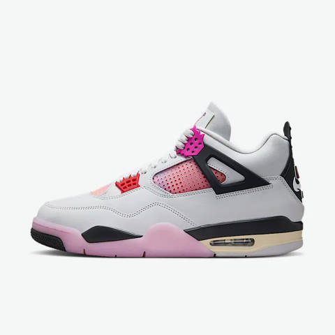 Nike — Air Jordan 4 Retro "Comic"