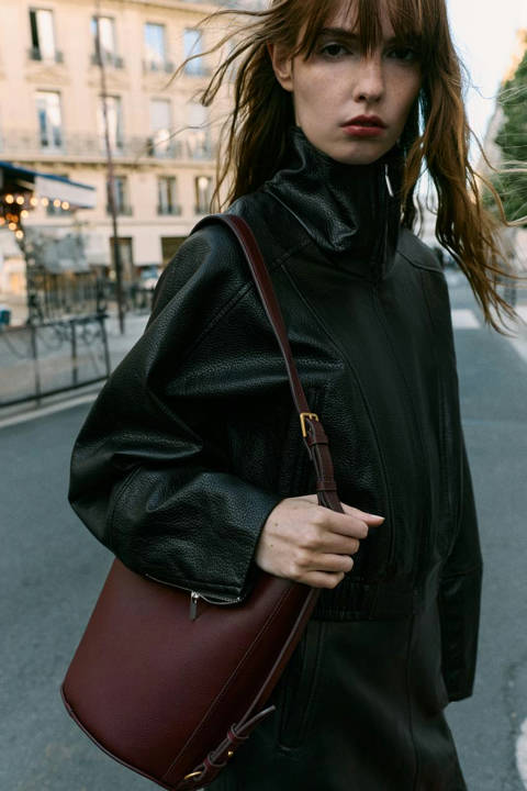 Zara — Sac saca détail boucles