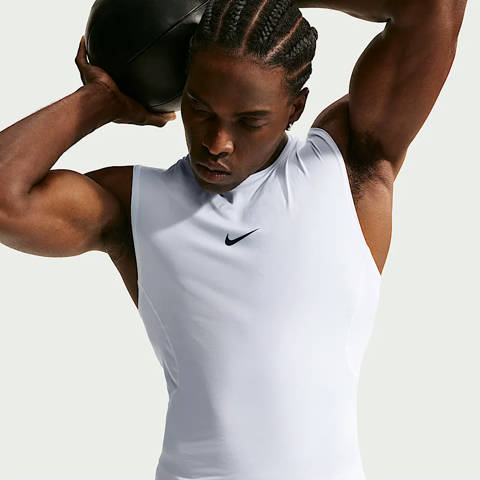 Nike — Nike Pro