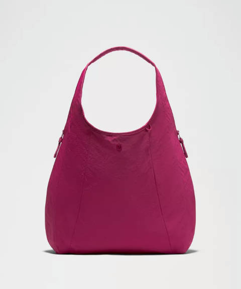 Lululemon — Slouchy Shoulder Bag 19L