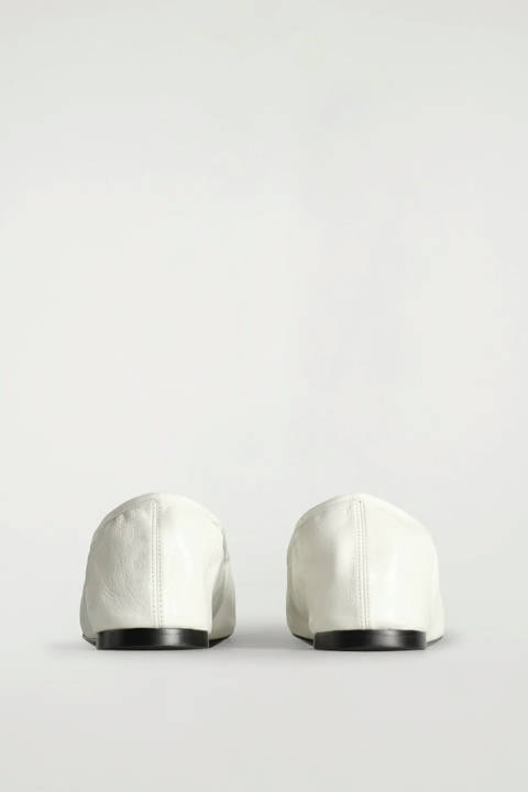 COS — Ballerines plates cuir