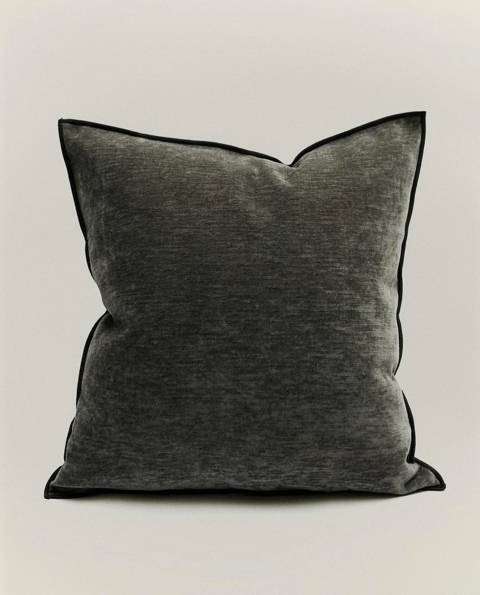 Zara Home — Housse de coussin chenille