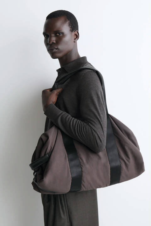 COS — Sac de voyage en cuir - nylon