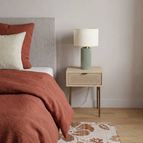 Maisons du Monde — Lampe en céramique verte et abat-jour beige, H44 cm Vigo